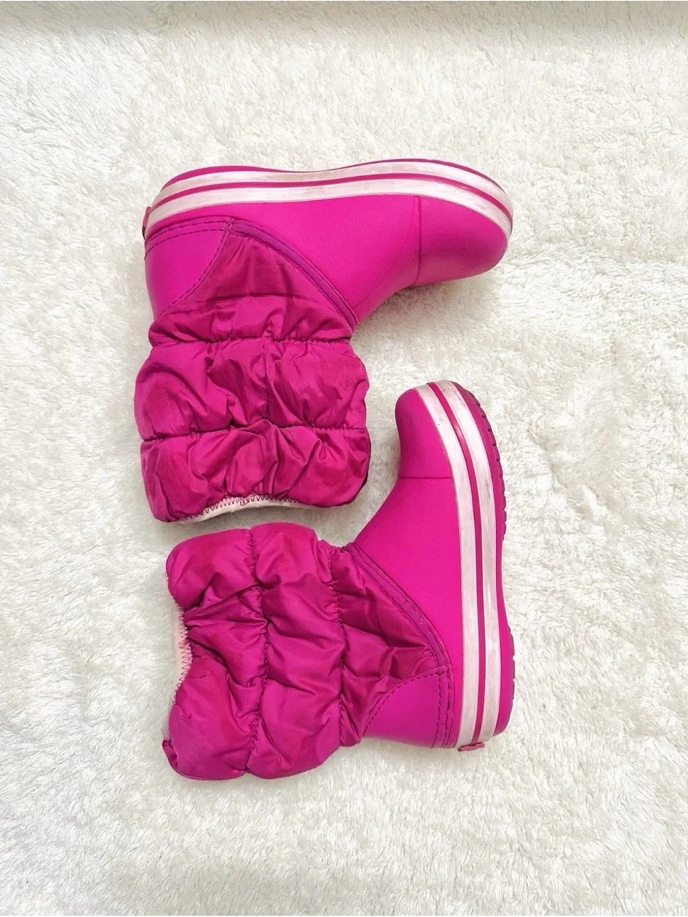 Crocs Girls Puff Winter Snow Boots Size 10C bright pink Excellent Condition